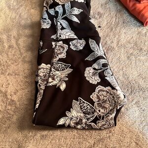 flower leggings design